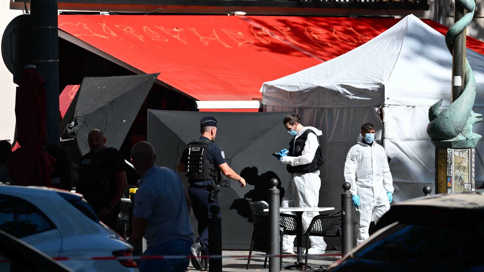 تونس.. حشد غاضب يستقبل جثمان الذيبي "ضحية الشرطة الفرنسية" (فيديو)