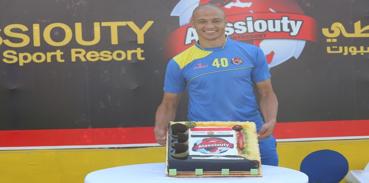 حمادة طلبة مدافع الأسيوطي مفاجأة منتخب مصر في كأس العالم