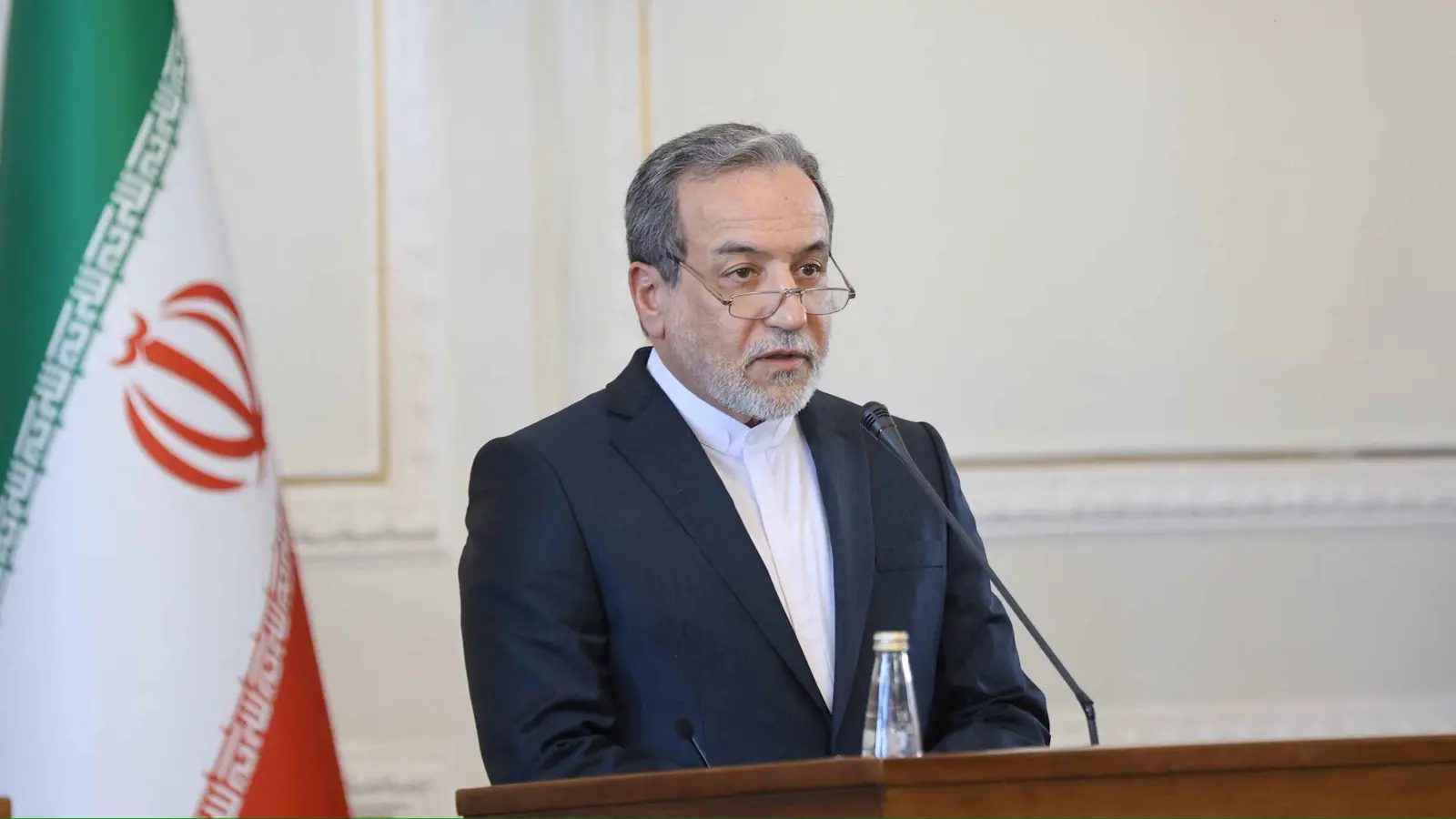 عراقجي: إذا أرادت أمريكا حرماننا من التكنولوجيا النووية فلا اتفاق