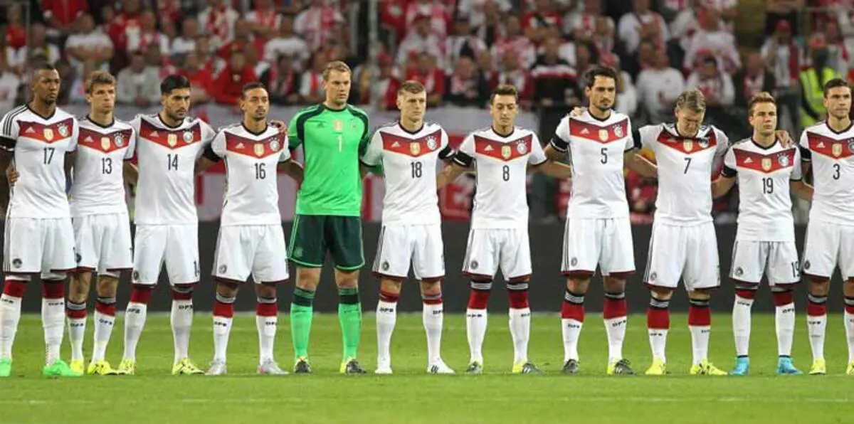 لبنان.. منازل الأرمن ترفع أعلام المانشافت نكاية بتركيا