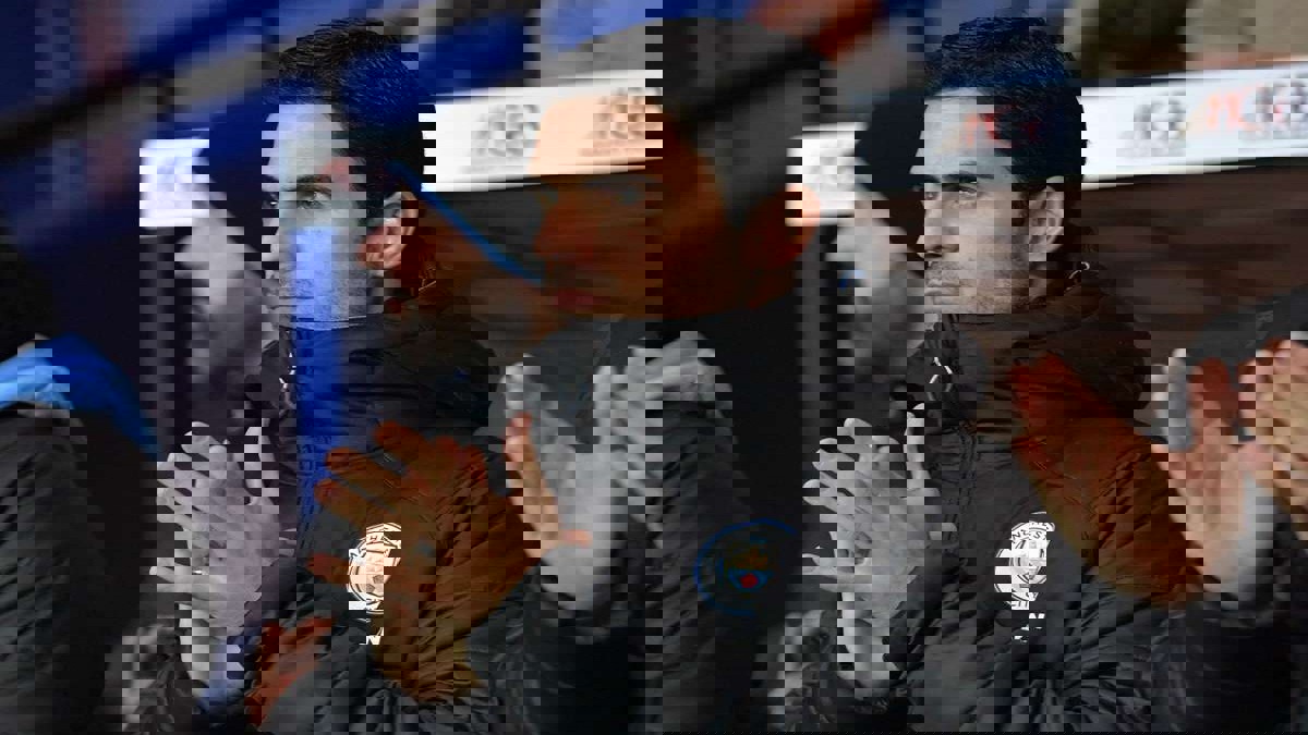 صحيفة: ميكيل أرتيتا ودع لاعبي مانشستر سيتي وسافر إلى لندن لتوقيع عقود تدريب آرسنال