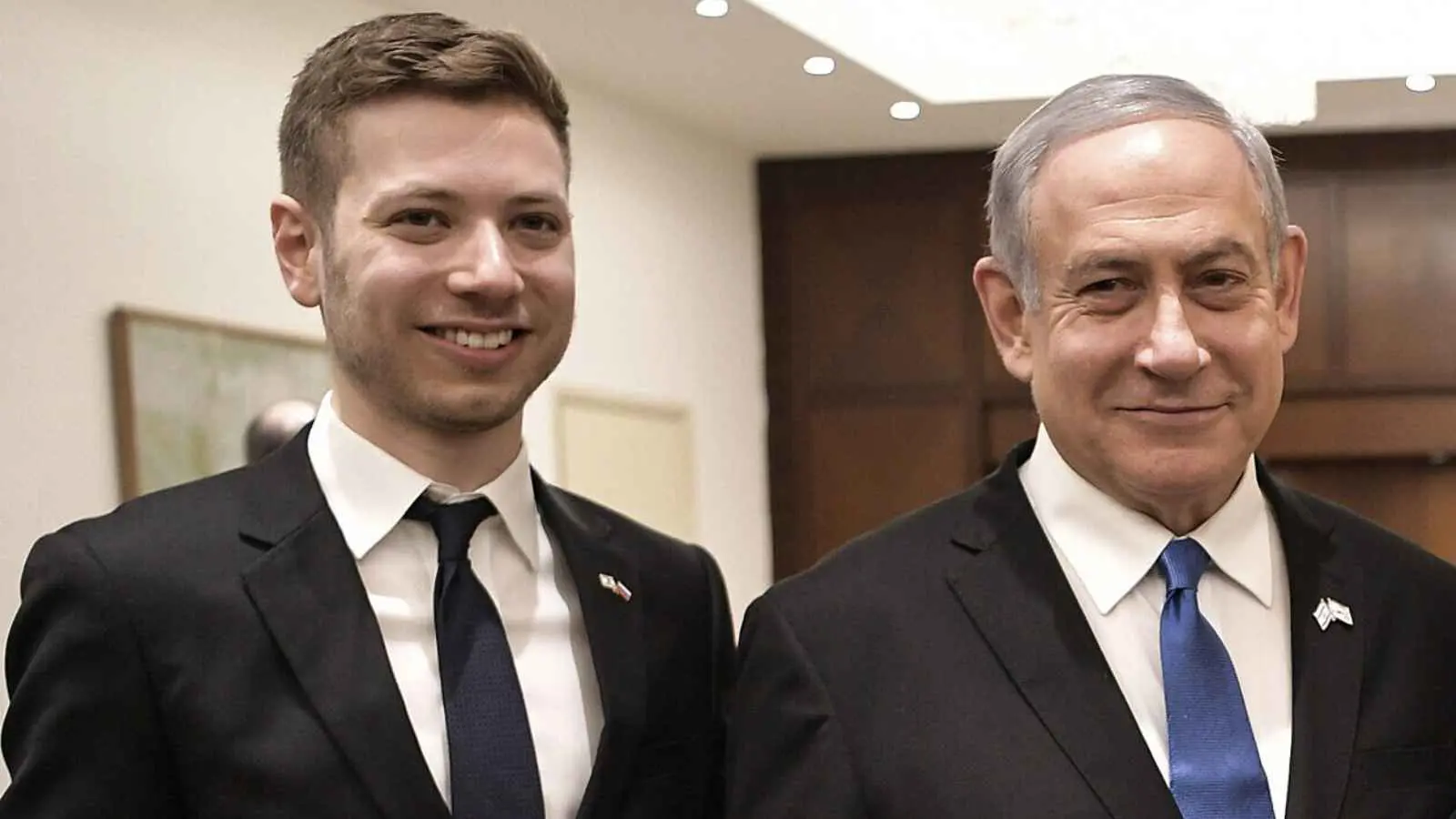 جواز سفر نجل نتنياهو يقود الشرطة الإسرائيلية لمداهمة "الخارجية"