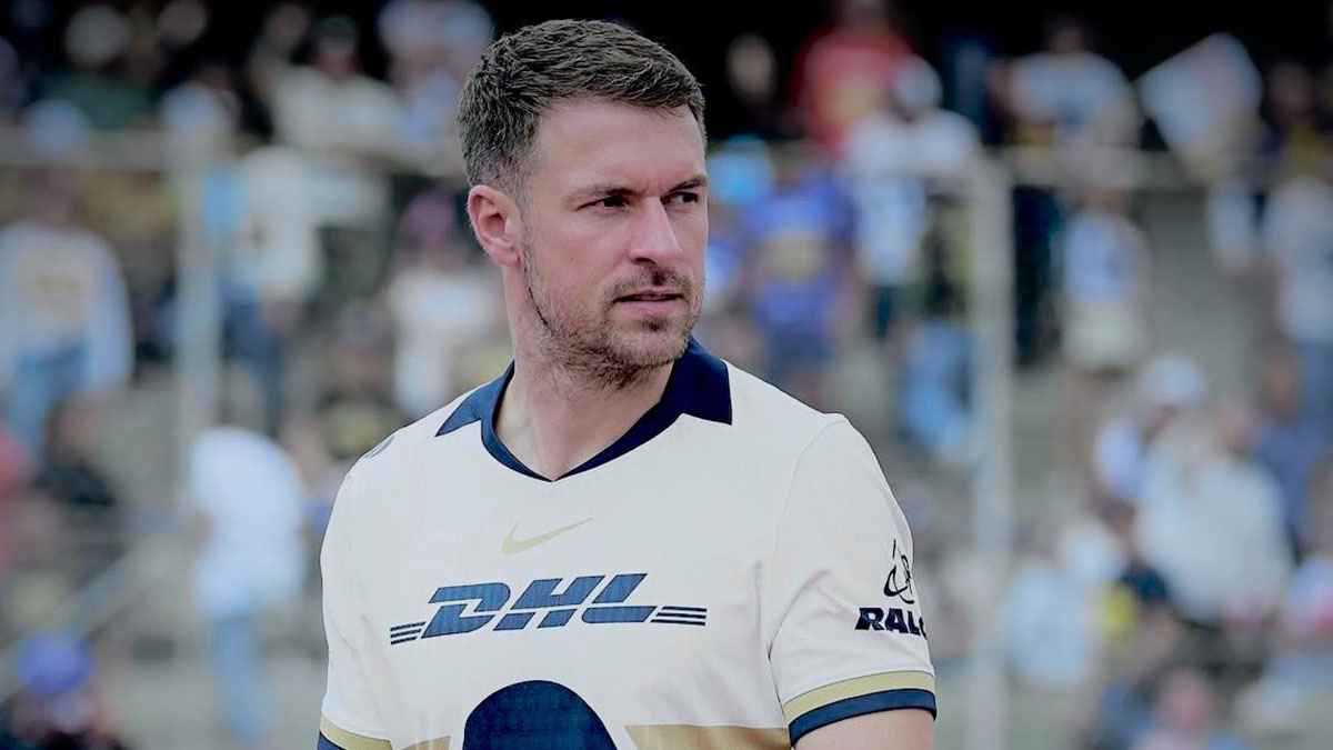 لسبب غريب.. آرون رامسي يفسخ عقده ويرحل عن الدوري المكسيكي