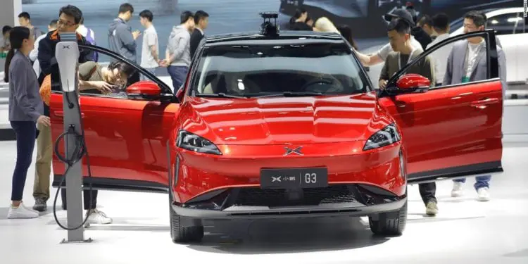 بلومبيرغ: استثمارات إماراتية بقيمة 100 مليون دولار في "إكسبنغ" للسيارات الكهربائية