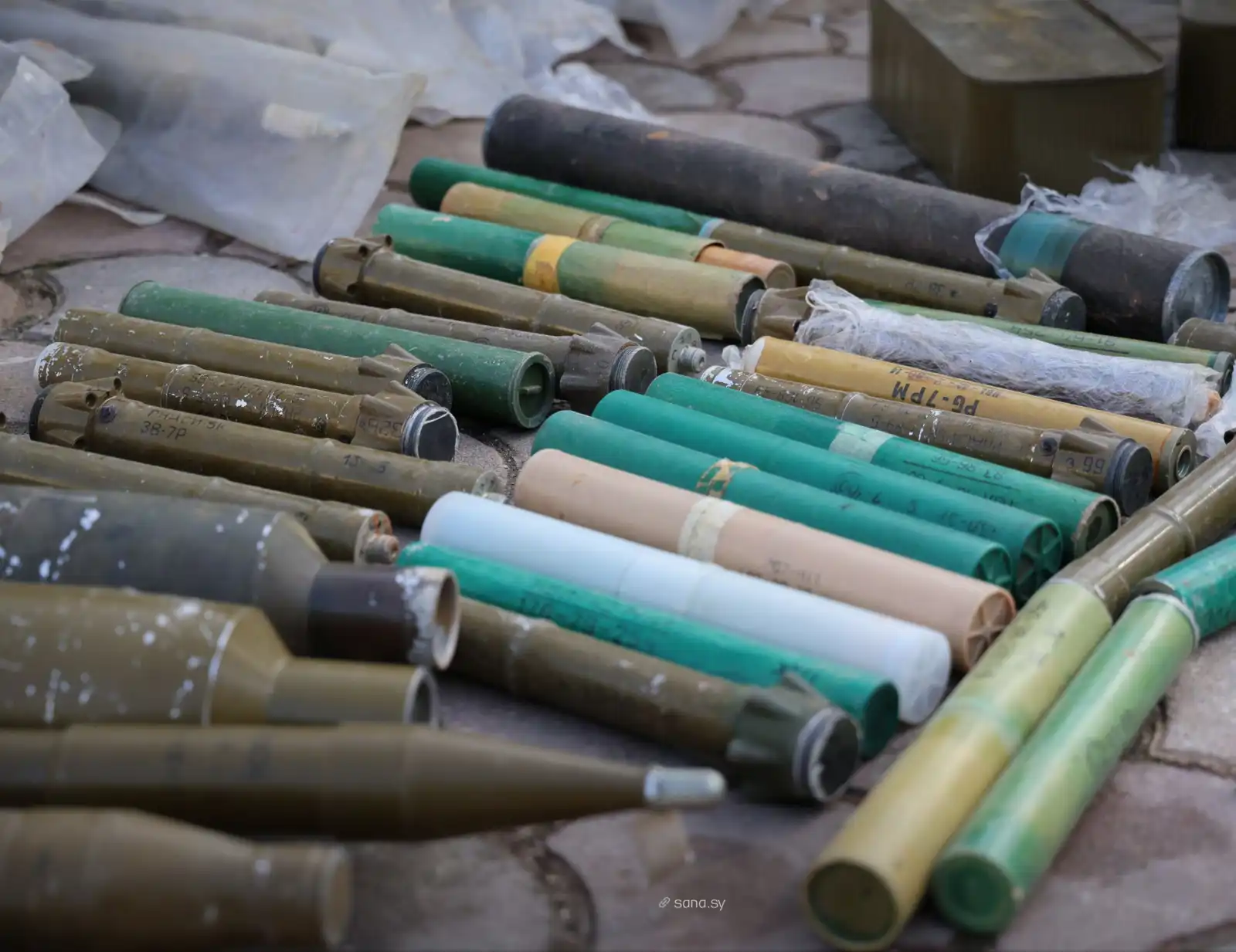 أسلحة جرى إحباط تهريبها من سوريا إلى لبنان