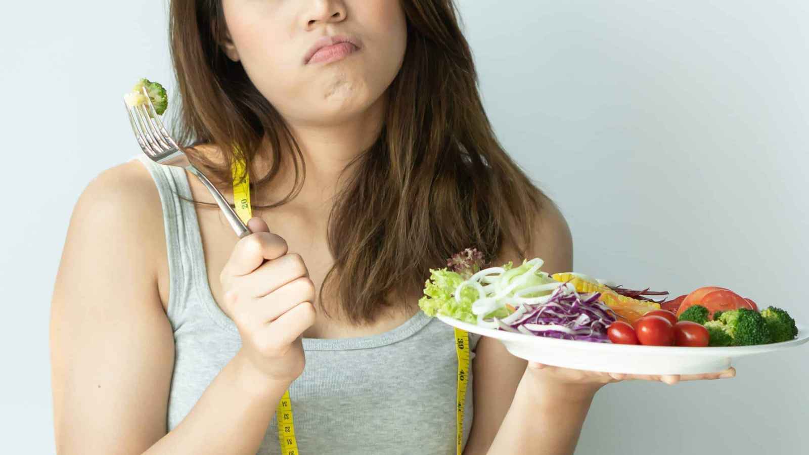 "يشعرك بالشبع".. نظام غذائي منخفض السعرات وغني بالألياف