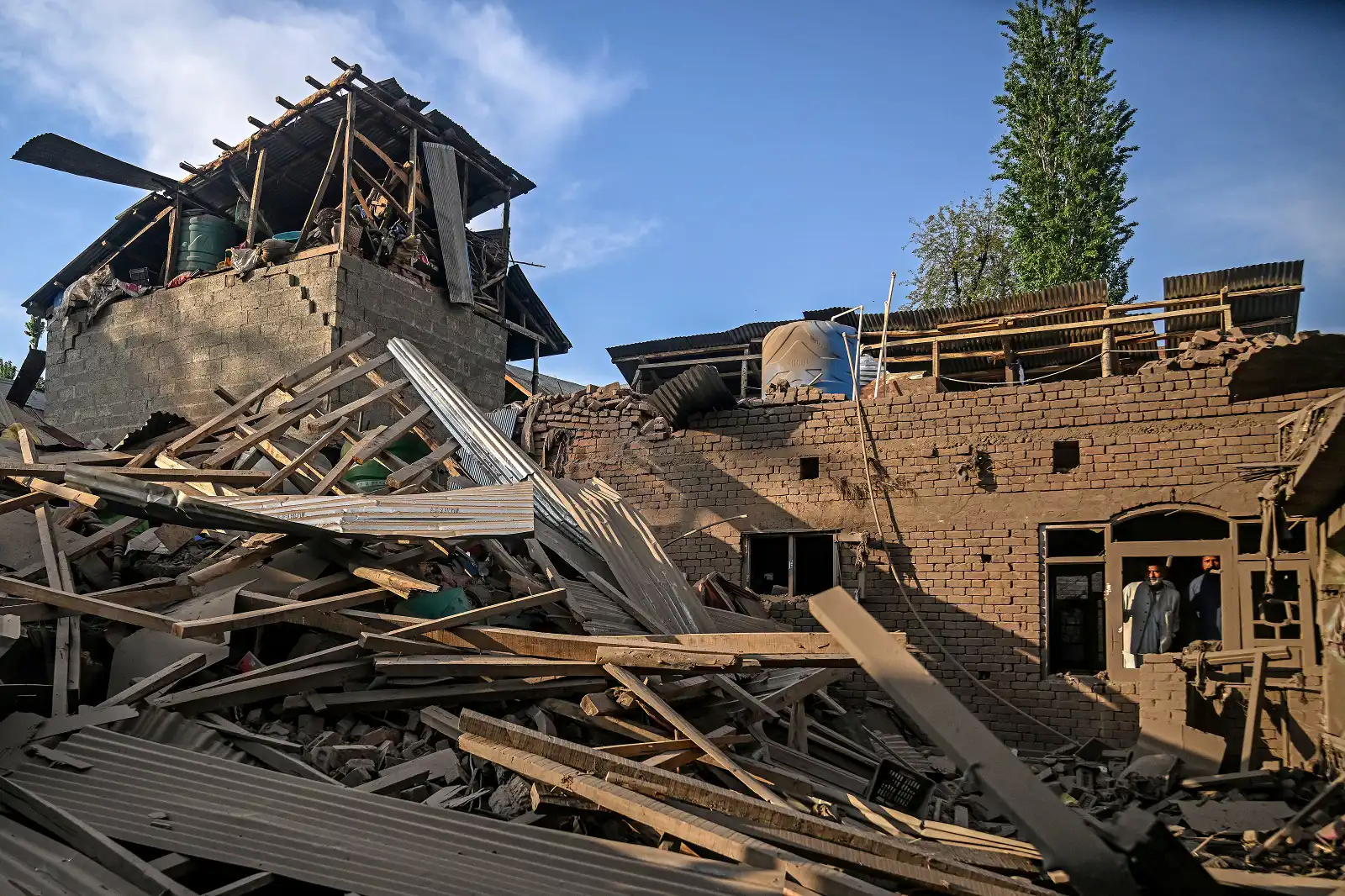 منزل منفذ هجوم بهالغام بعد هدمه