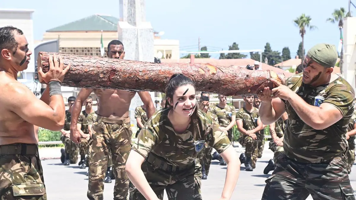 مجنّدات الجيش الجزائري.. حضور لافت