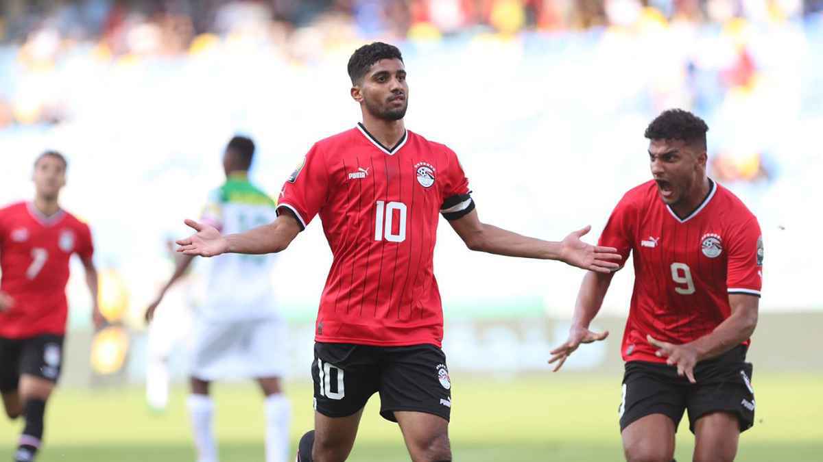 3 عروض تحاصر إبراهيم عادل نجم منتخب مصر