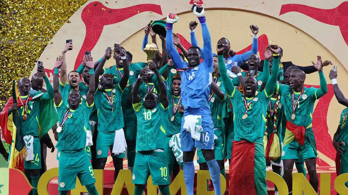 حقيقة تعليق ساديو ماني على قرار "كاف" بسحب لقب أمم إفريقيا من السنغال