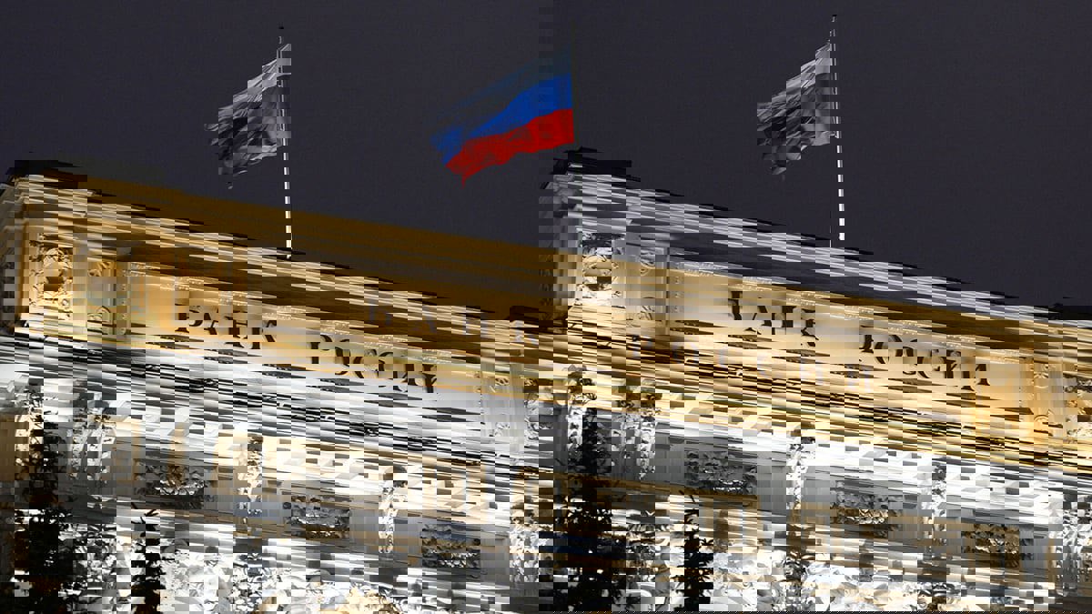 المركزي الروسي يستأنف شراء الذهب بعد توقف دام عامين