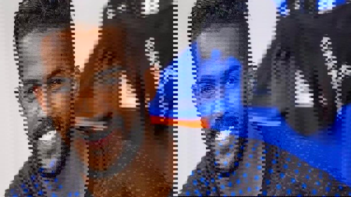 حقيقة الصفقة التبادلية بين الهلال والشباب بشأن نواف العابد وعبد الله الحمدان