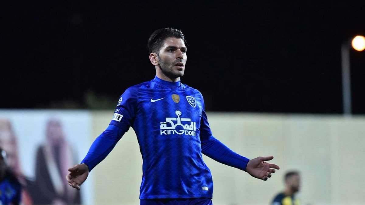 تقارير: نادي الشباب السعودي يقترب من ضم نجم الهلال جوناثان سوريانو