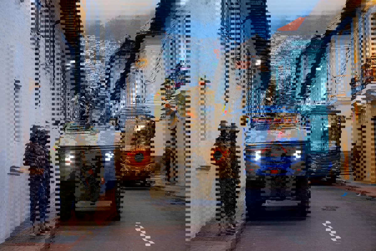 الإكوادور.. كيف تحولت الدولة الأكثر أمانا إلى الأشد دموية؟