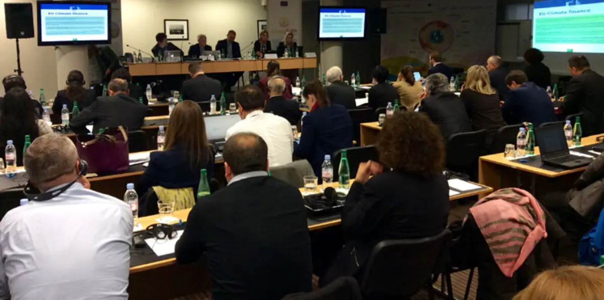 الاتحاد الأوروبي يدرس فرض عقوبات على معرقلي السلام في ليبيا