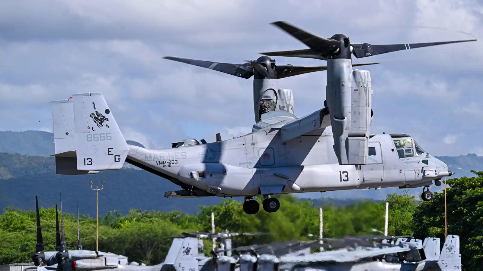 بعد نجاة "جيت بلو".. واشنطن تحذر من التحليق في المجال الجوي الفنزويلي