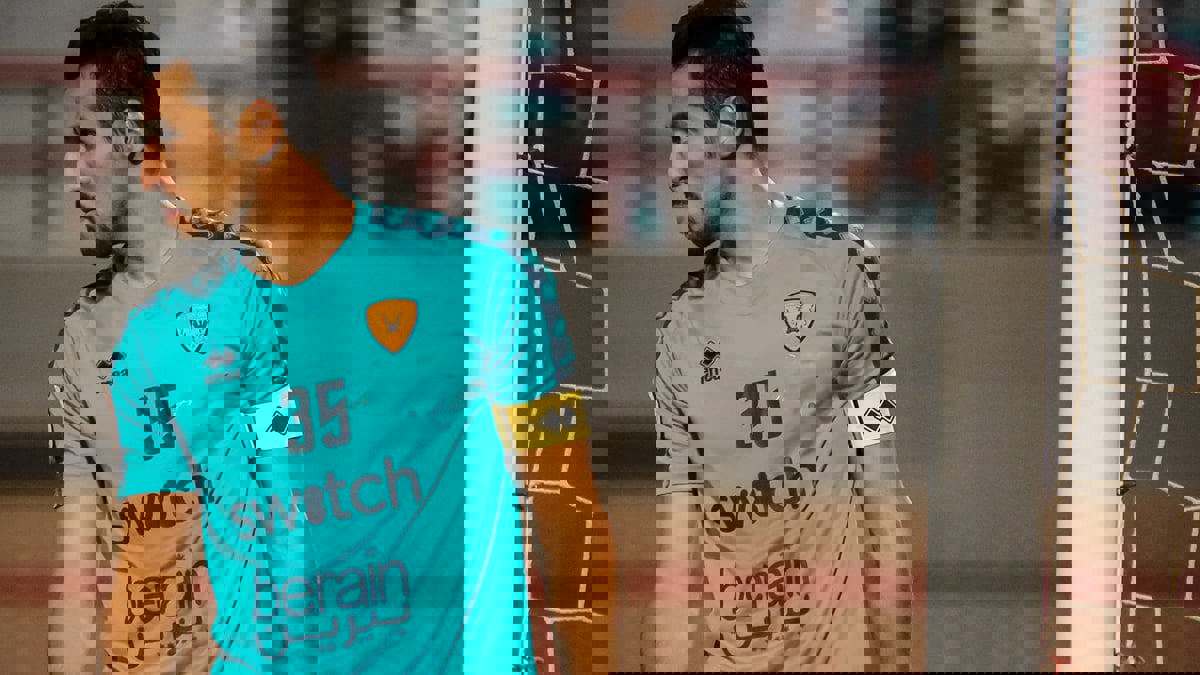 على خلفية إيقافه 8 مباريات.. خالد الرشيدي حارس القادسية يعتزل كرة القدم نهائيا