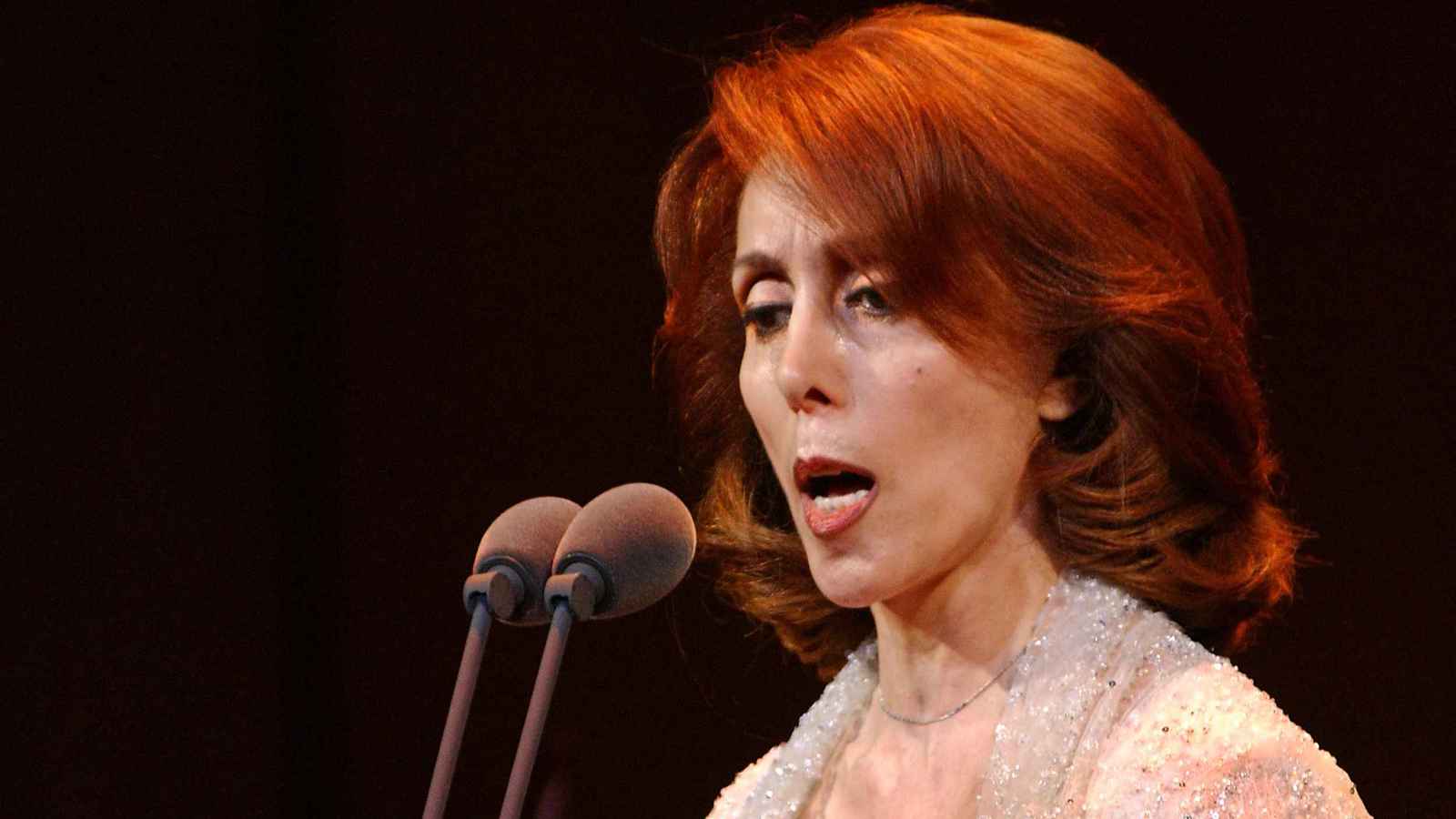 ما حقيقة منع الفصائل المسلحة لأغاني فيروز على التلفزيون السوري؟