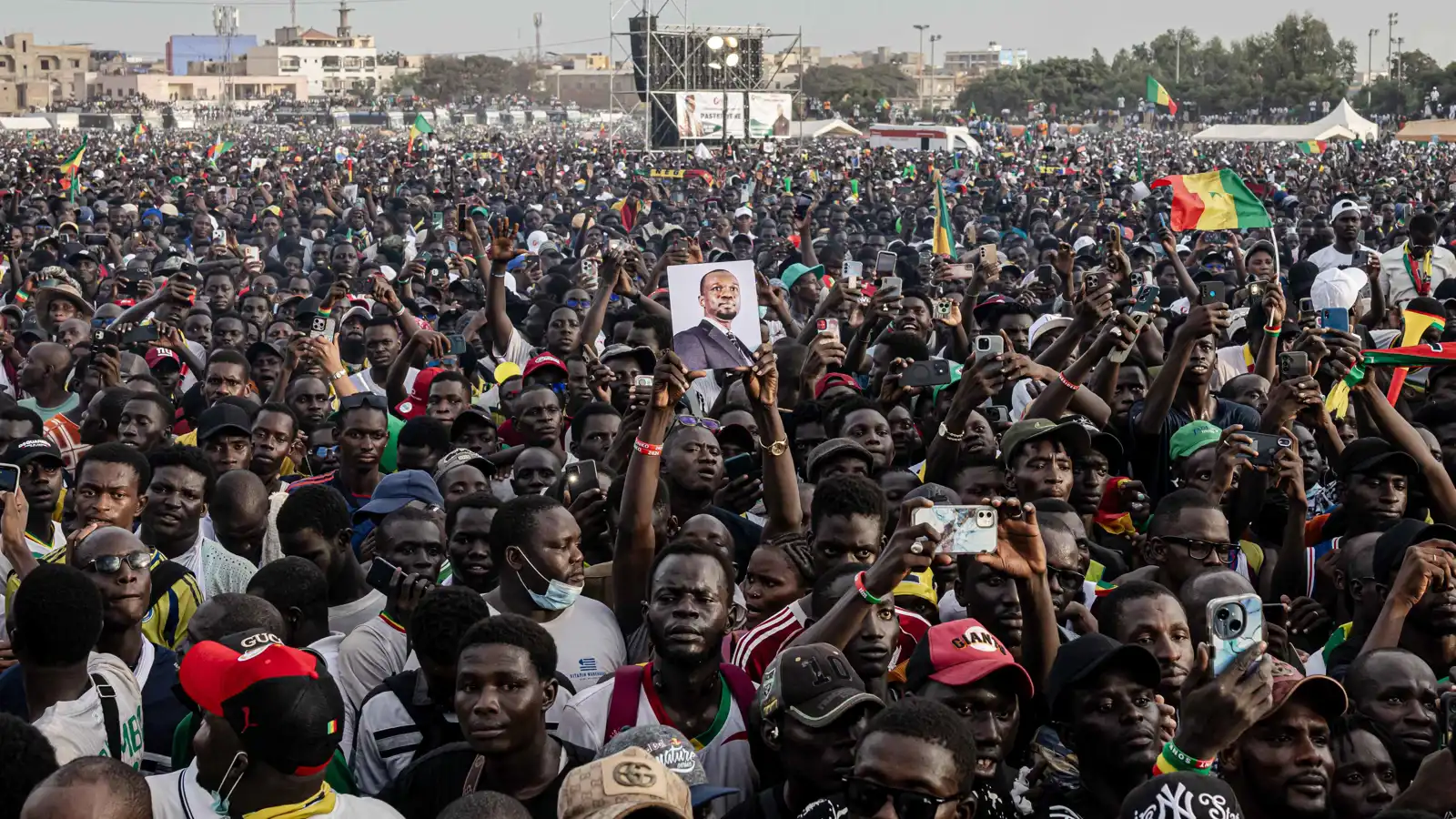 هاجم القضاء والمعارضة و"الخونة".. رئيس الوزراء السنغالي يفتح النار على 3 جبهات