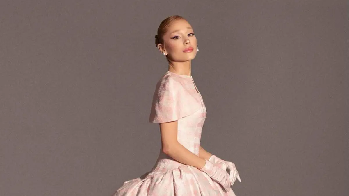 ظهور أريانا غراندي "النحيف" يثير تساؤلات حول صحتها (فيديو)