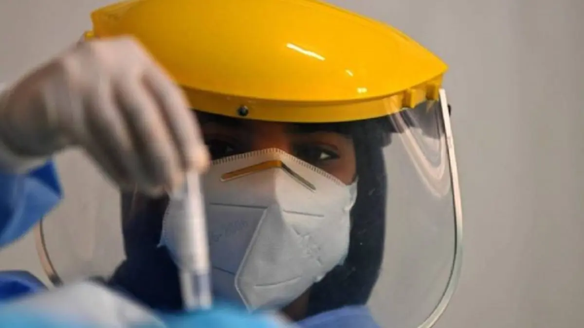 الإمارات تسجل 532 إصابة جديدة بفيروس كورونا و 7 حالات وفاة