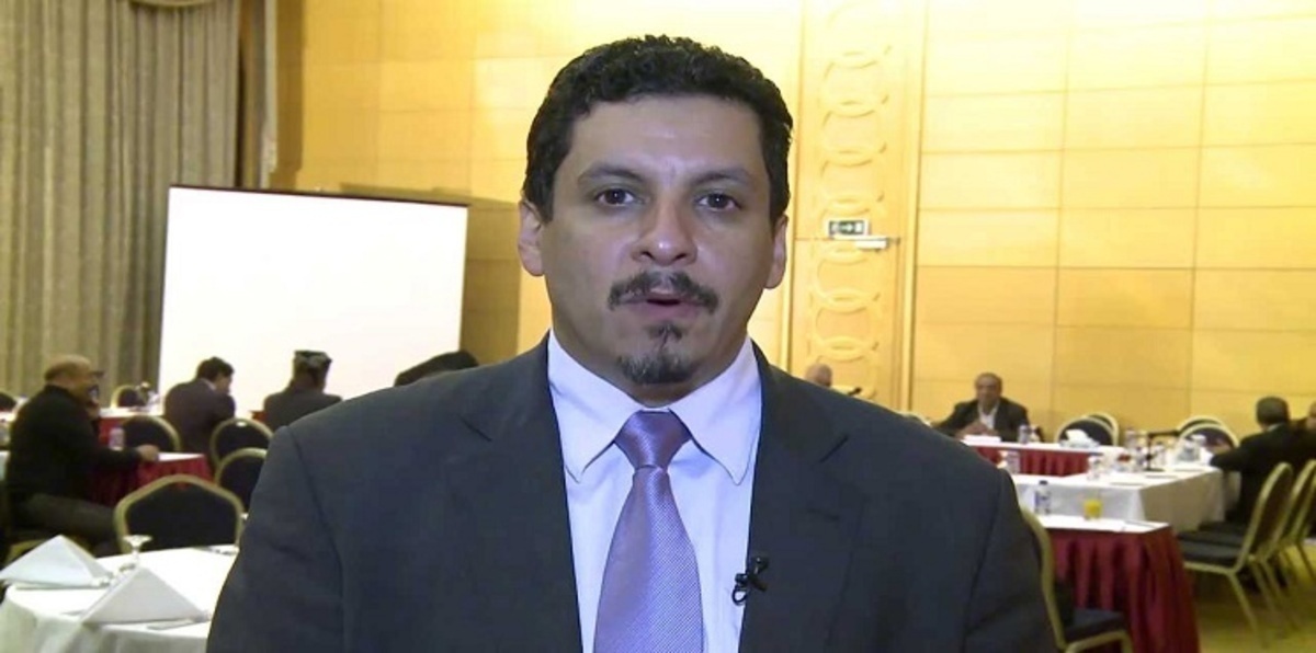 السفارة اليمنية بواشنطن تنصح رعاياها بعدم مغادرة الولايات المتحدة