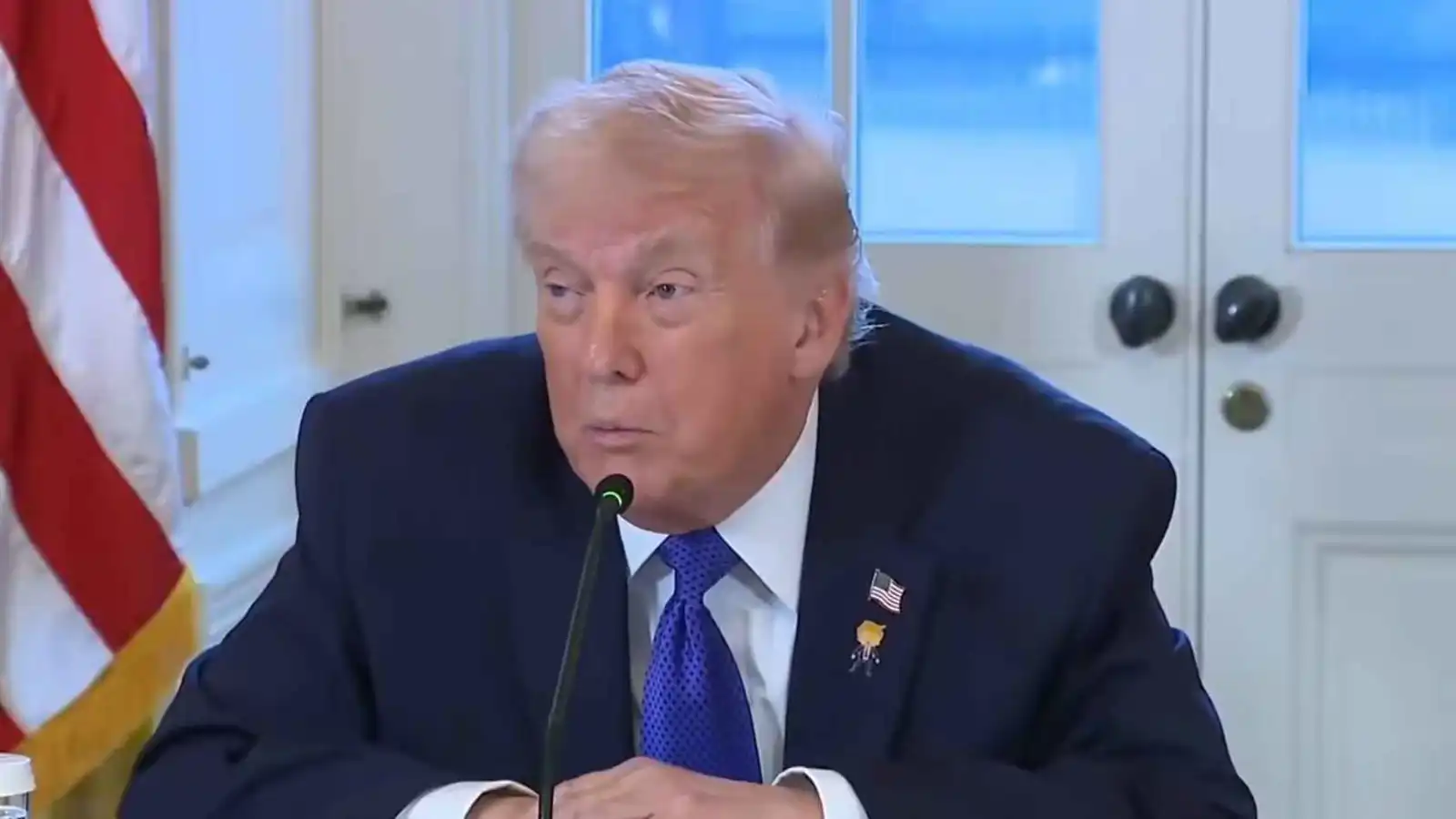 معلقاً على تطورات حلب.. ترامب يريد السلام بين دمشق والأكراد (فيديو)