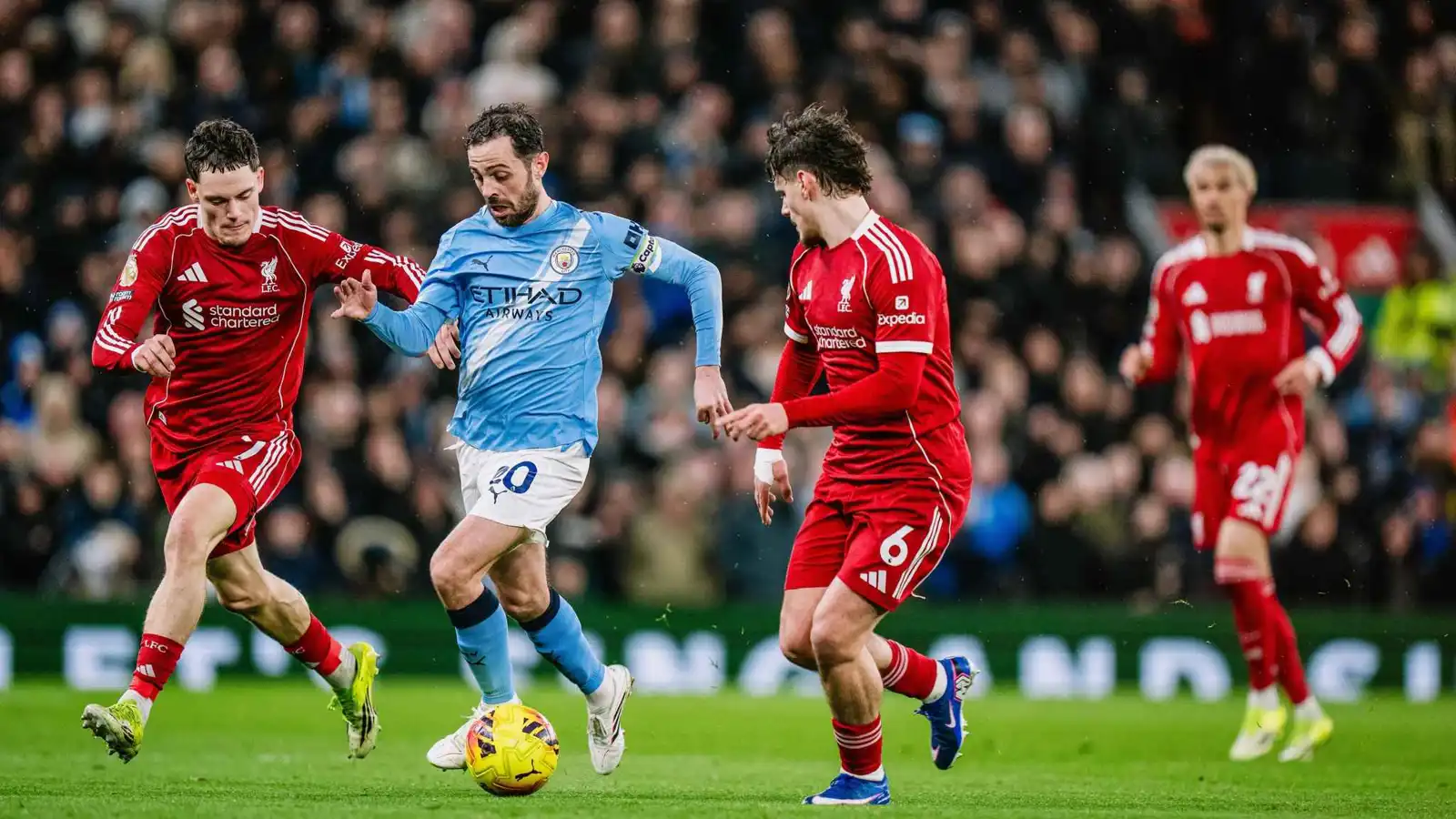ترتيب الدوري الإنجليزي بعد ريمونتادا مانشستر سيتي ضد ليفربول (فيديو)