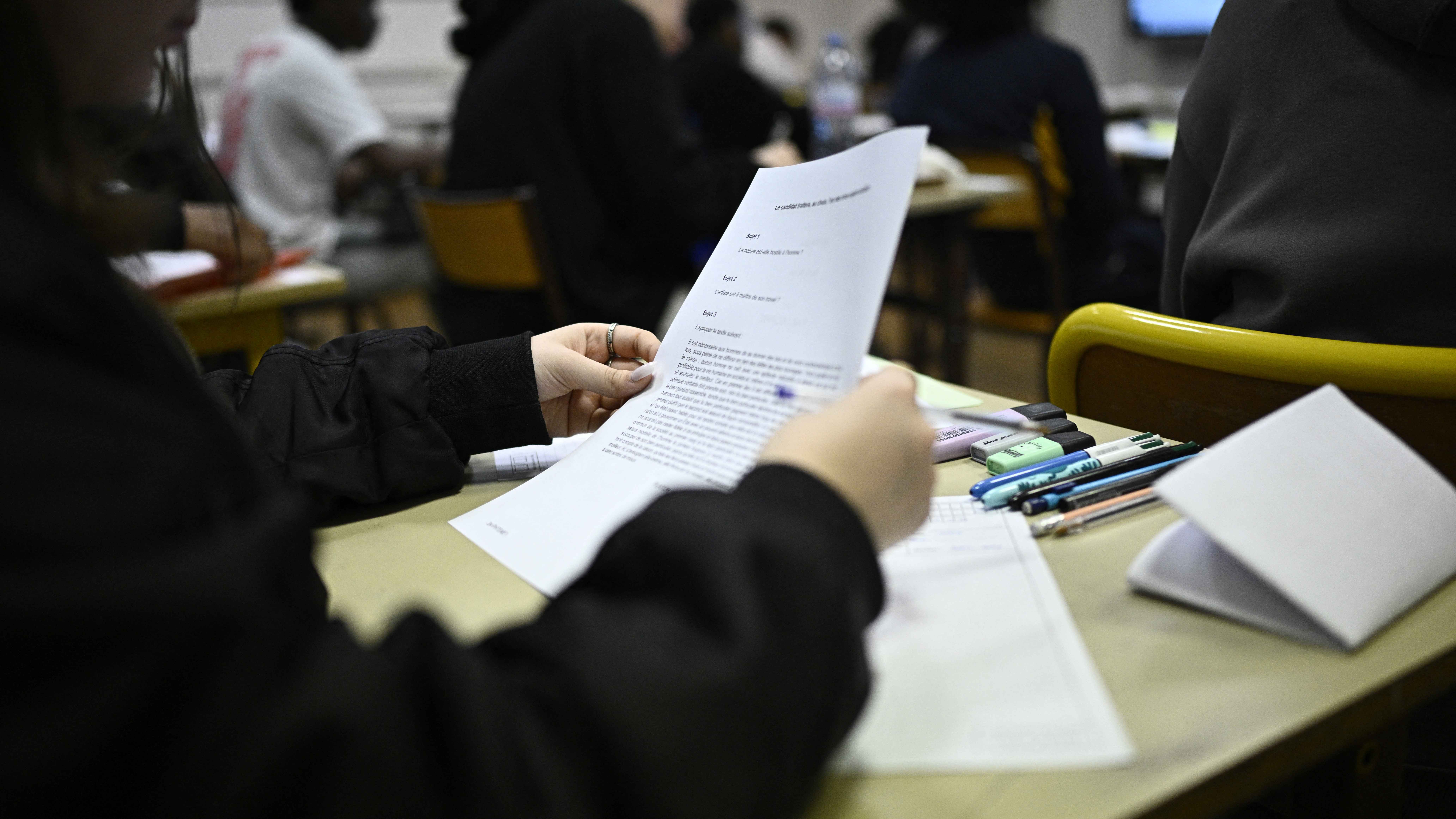 "مافيا الغش".. خطر يُحدق بجامعات الهند