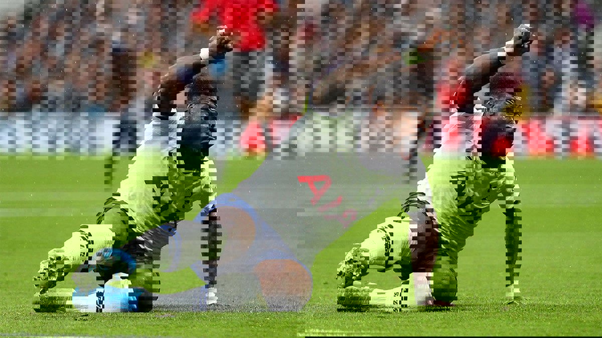 مقتل شقيق سيرجي أورييه نجم توتنهام بإطلاق نار في فرنسا