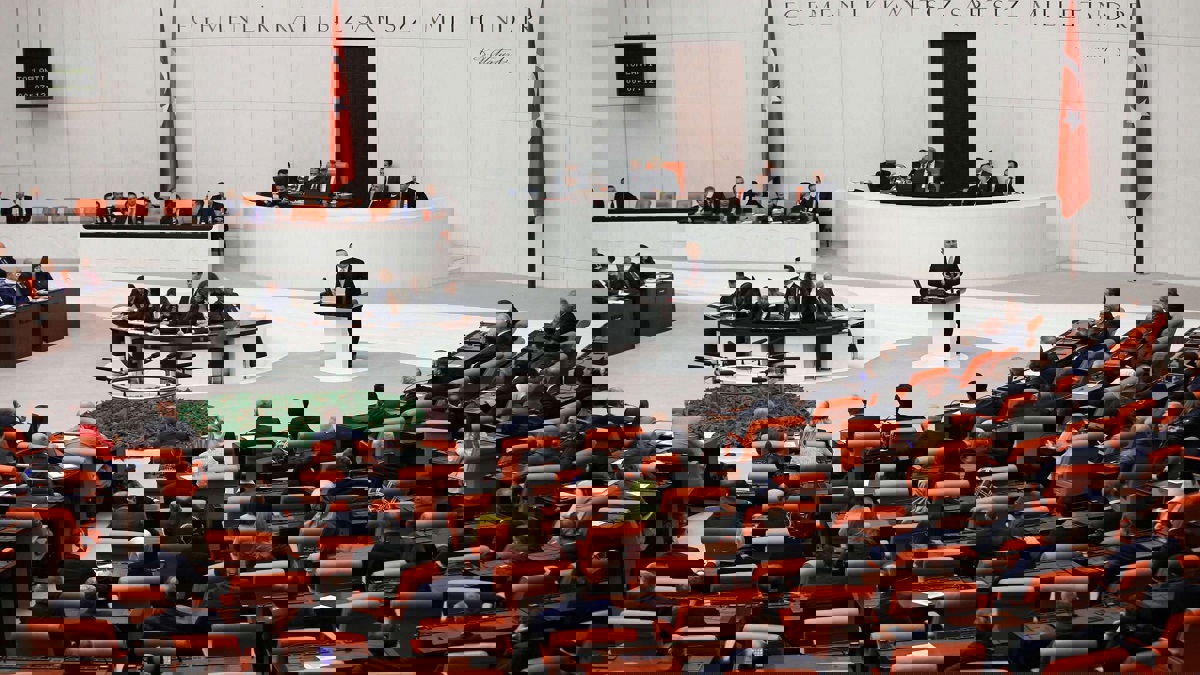 البرلمان التركي يقر تمديد مهمة القوات البحرية في منطقة خليج عدن