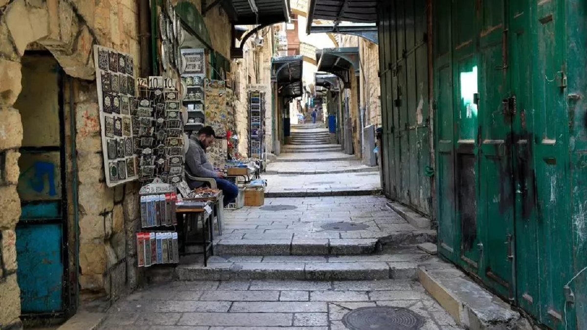القدس القديمة تتحول إلى مدينة مهجورة.. وسكان: كورونا أسوأ من الحرب