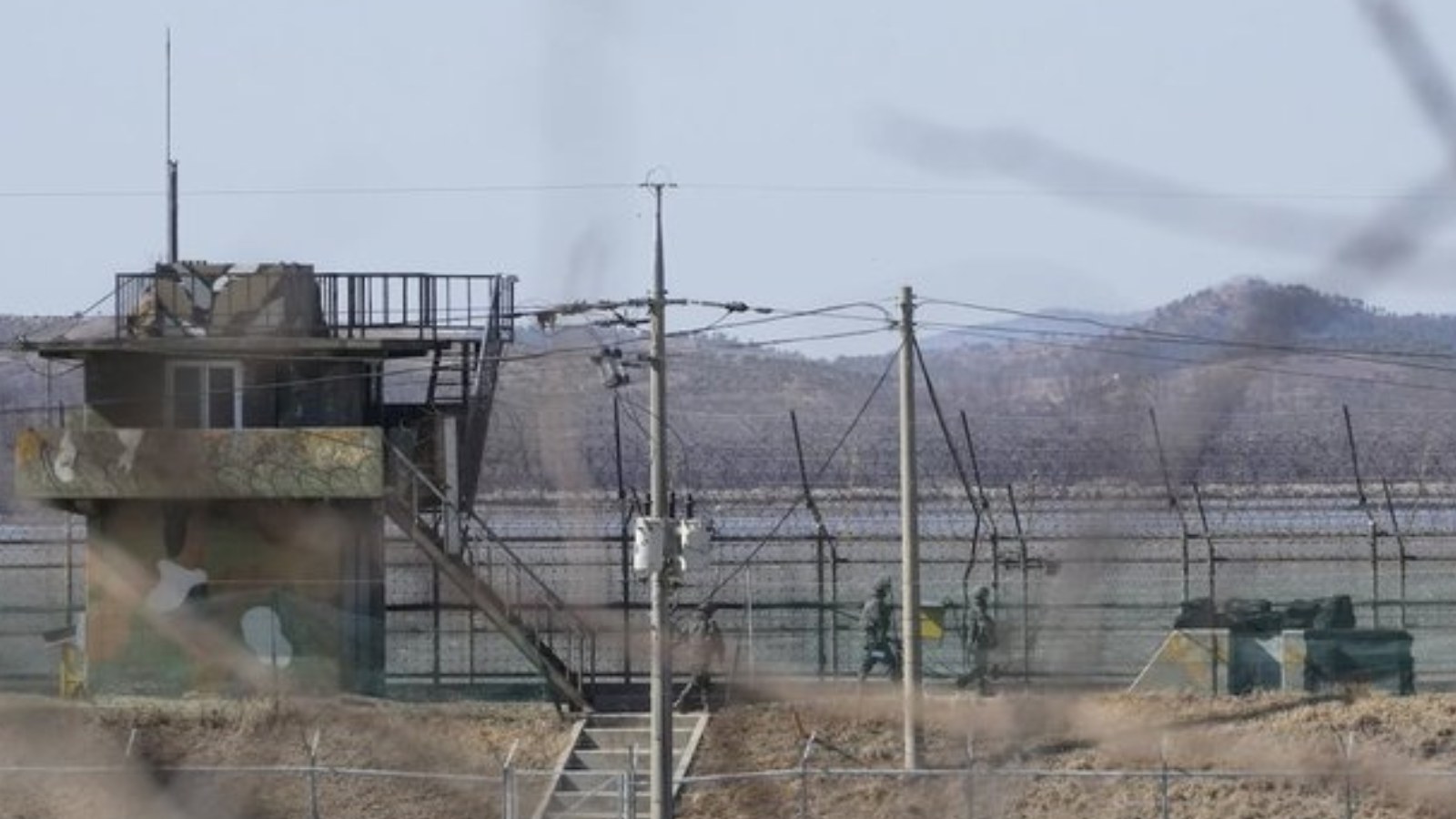 الجيش الكوري الجنوبي يرمي طلقات تحذيرية بعد توغل قوات "شمالية"