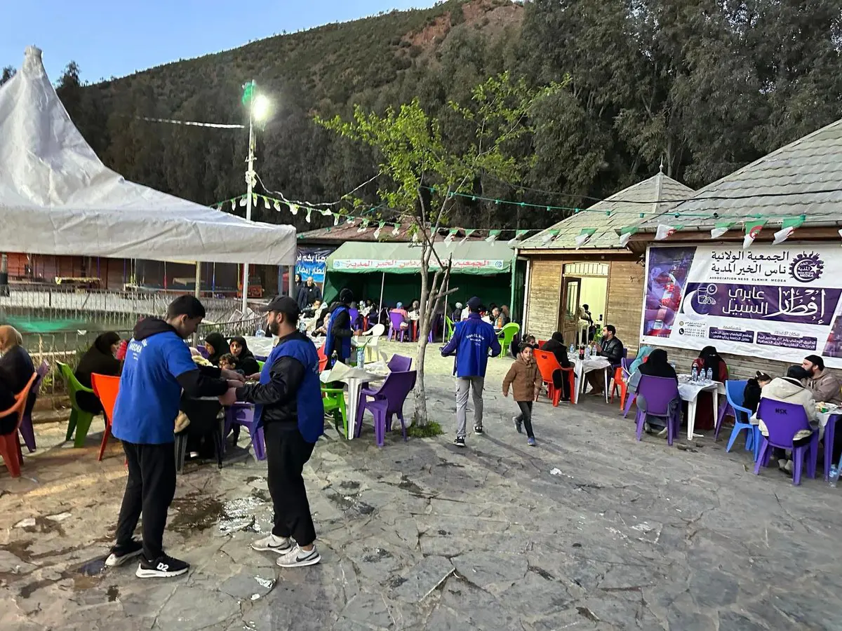 الجزائر.. "إفطار إجباري" على الطرقات لمكافحة الحوادث القاتلة