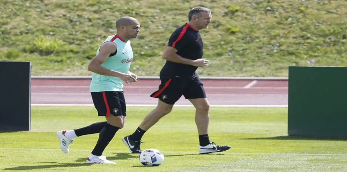 بيبي يعود إلى تدريبات البرتغال استعدادًا لنهائي يورو 2016