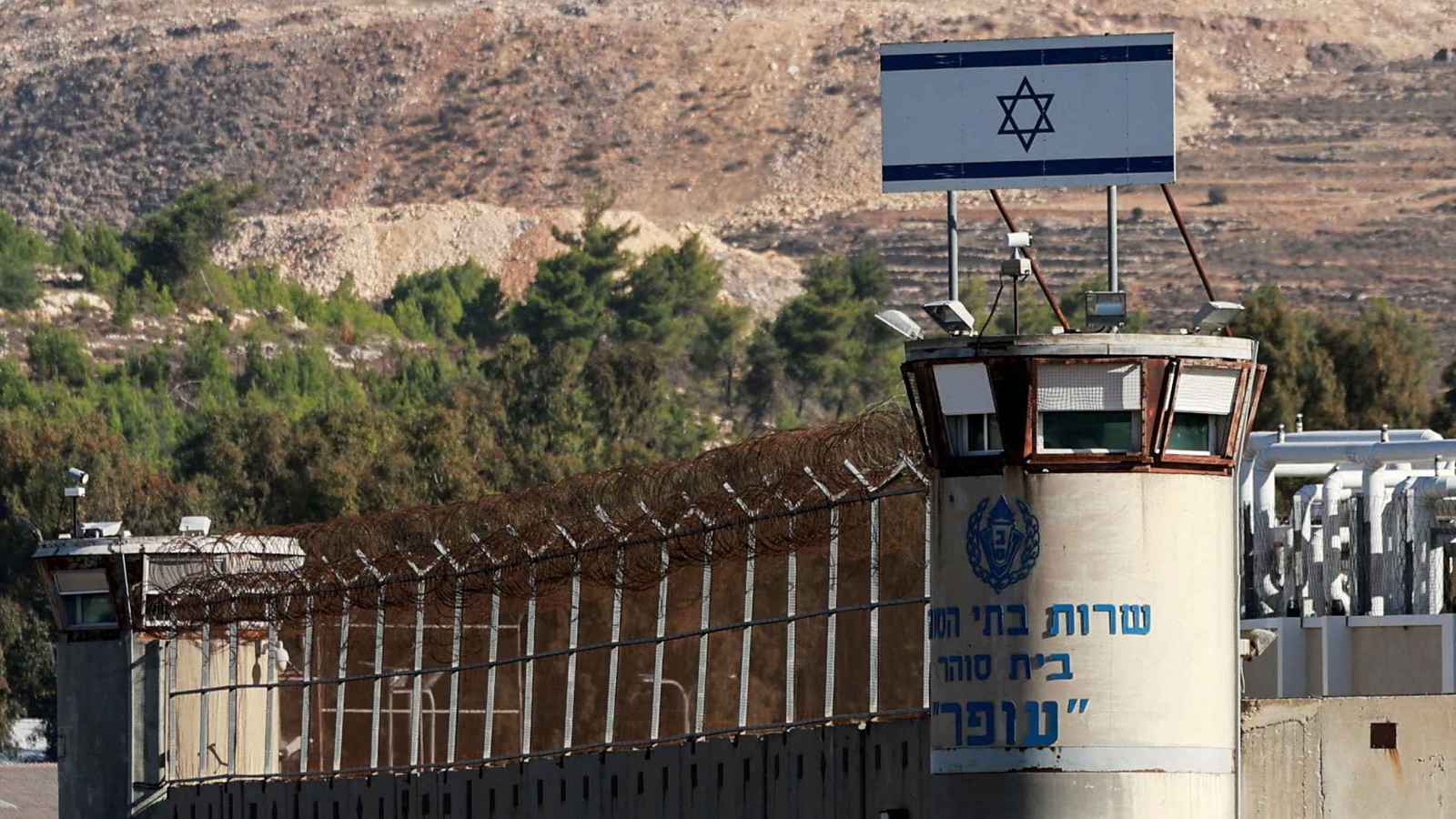 إسرائيل تنشئ سجناً تحت الأرض لمعتقلي "النخبة" من حماس وحزب الله