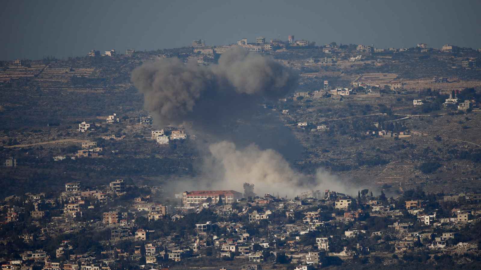 قتيل وجريح إثر غارة إسرائيلية على جنوب لبنان