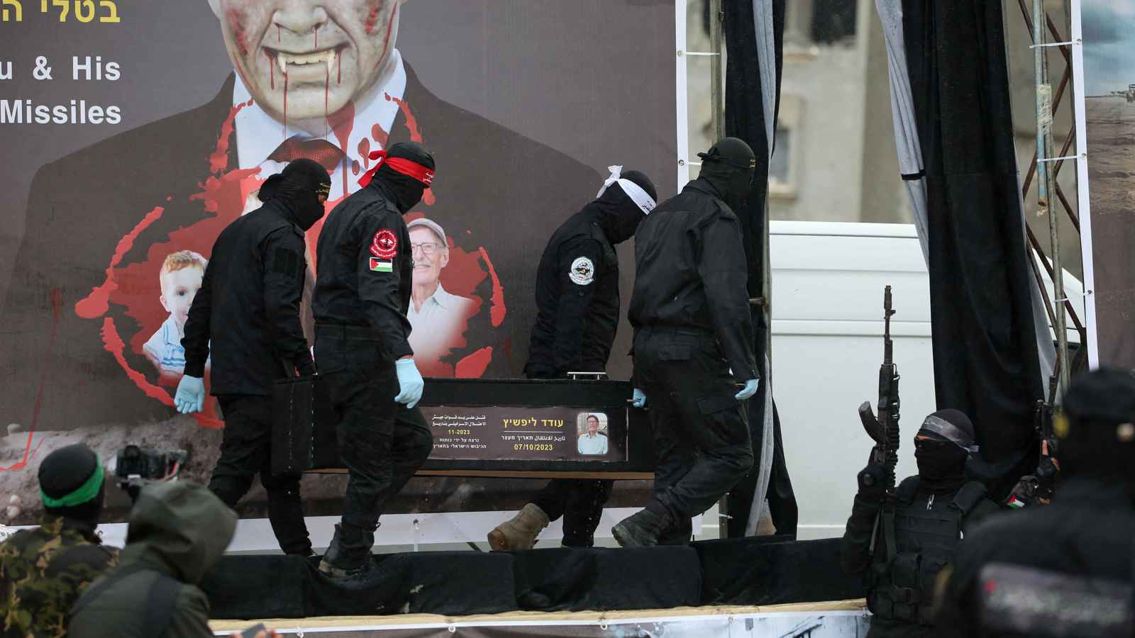 "غير مطابقة".. اعتراض إسرائيلي على مفاتيح توابيت الرهائن