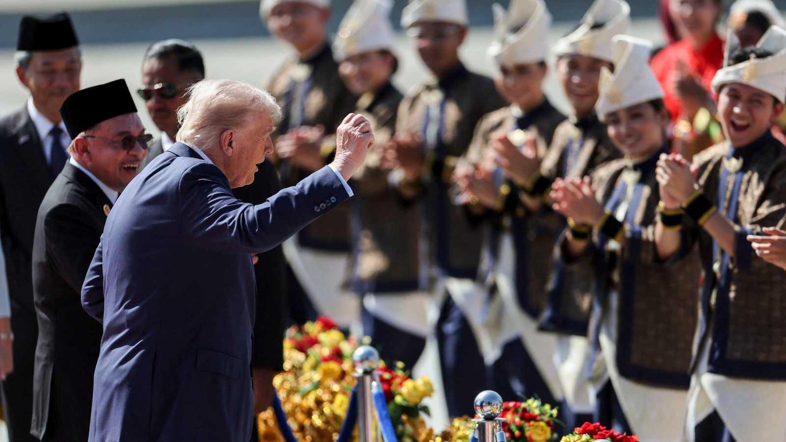 جولة ترامب الآسيوية.. الصناعة سلاح أمريكا الجديد في معركة النفوذ ضد الصين وروسيا