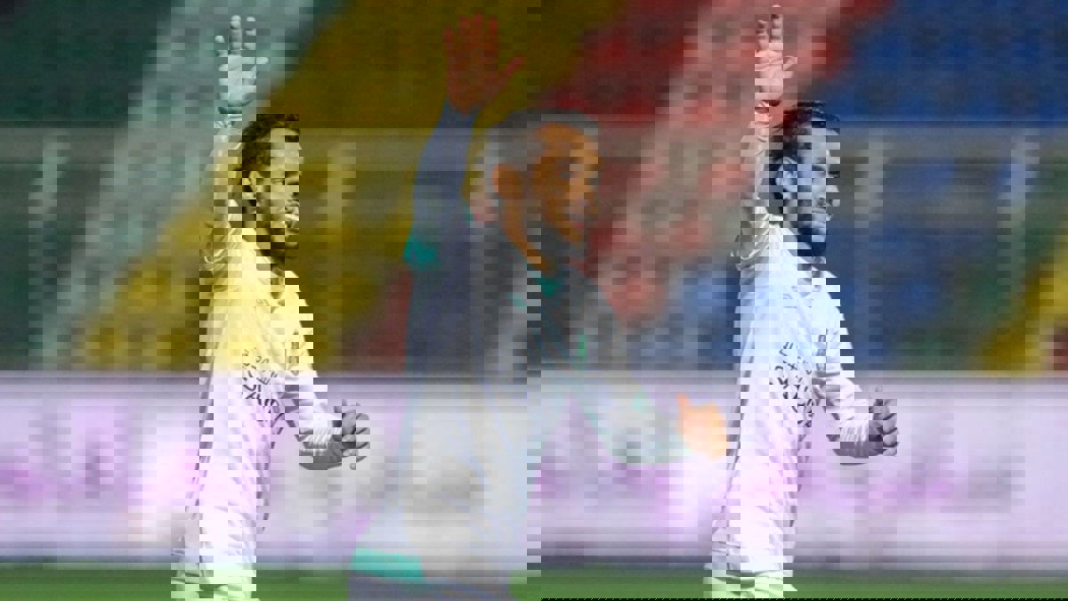 صحيفة: عبدالفتاح عسيري رفض عرضا أخيرا للتجديد ولن يستمر مع الأهلي السعودي