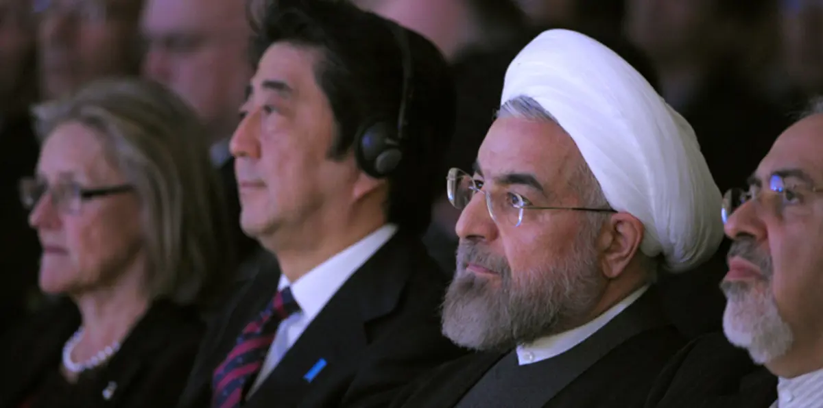 كيف أحرج رئيس وزراء اليابان الرئيس الإيراني حسن روحاني؟