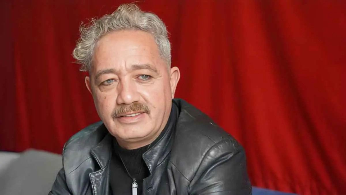 رفيق بو بكر يعلن مقاضاة منتحلي هويته على فيسبوك.. ما القصة؟