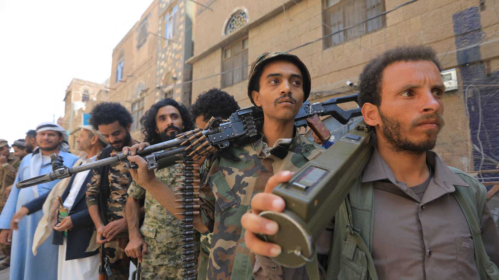 خطفوا 500 مدنيًا.. الحوثيون يصعّدون "حملات القمع" في شمال اليمن