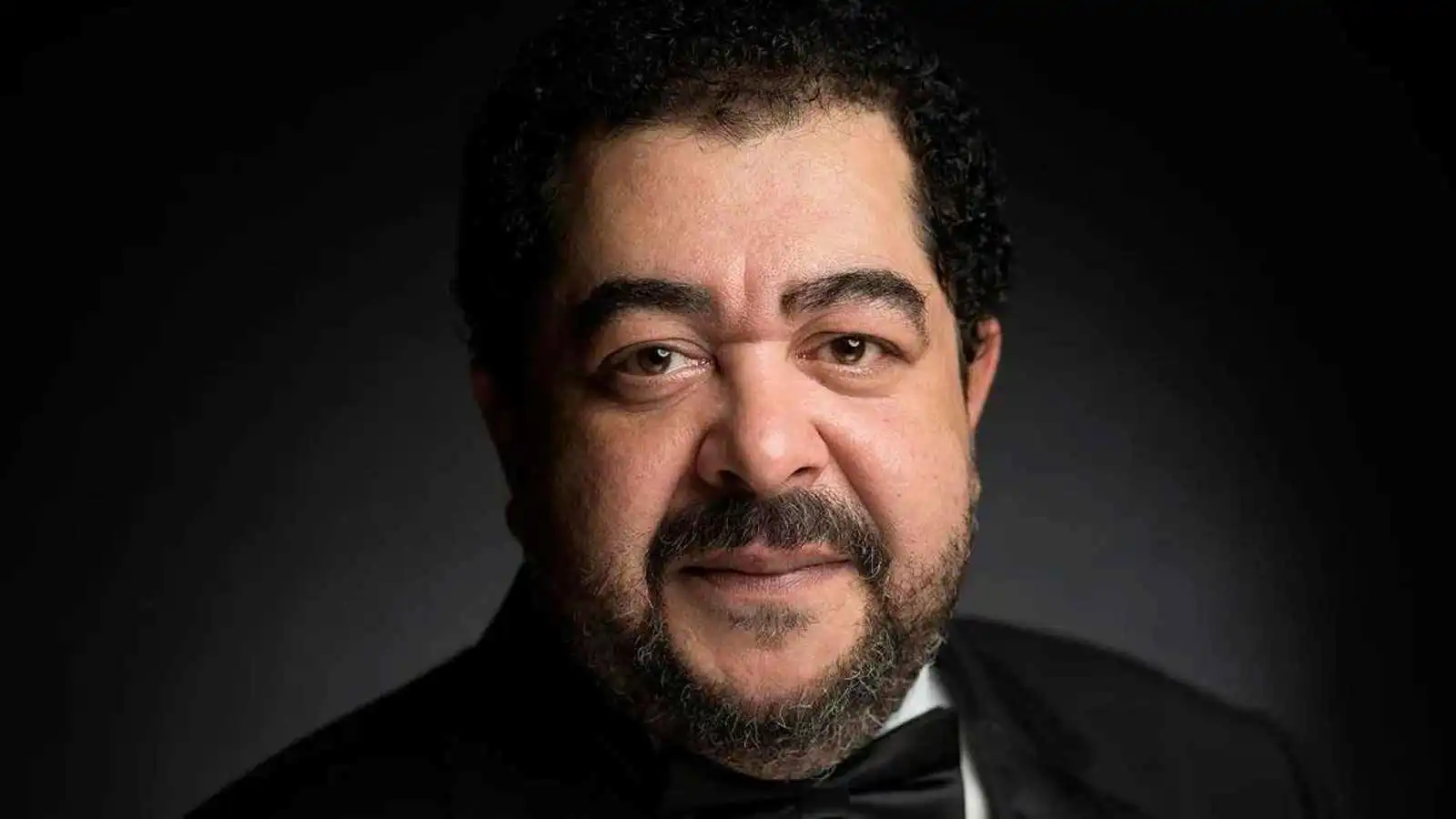 بـ"600 كيلو".. إحياء الذكرى الثانية لرحيل طارق عبد العزيز