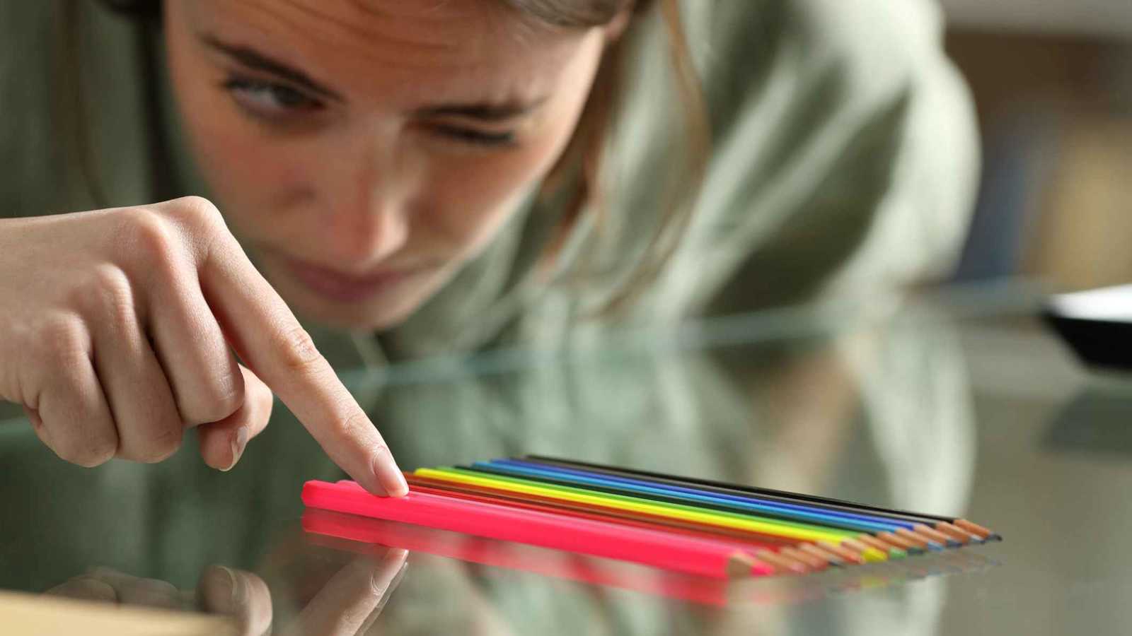 التعلّق المفرط.. سلوك خطير قد يتحول إلى اضطراب