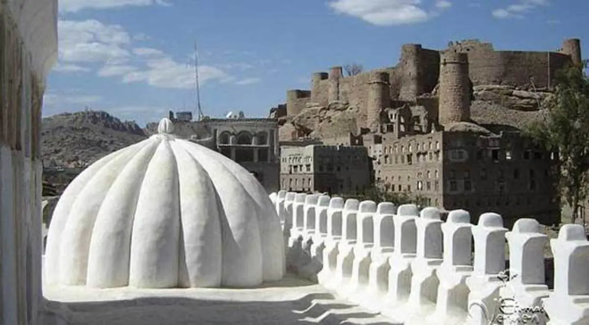 اليمن.. قلعة رداع التاريخية تحت خطر التشويه