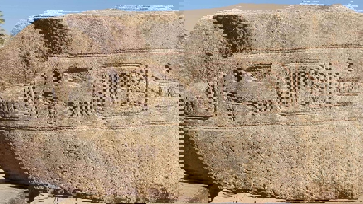 مصر.. العثور على تماثيل ملكية ترجع لعصر الدولة الحديثة (صور)