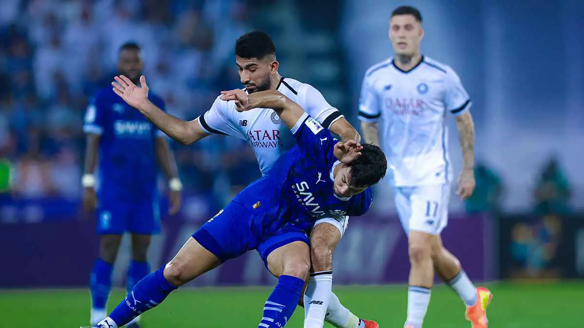 منهج نيشيمورا يدرس.. الزلال: أخطاء حكم السد والهلال "متعمدة" (فيديو)