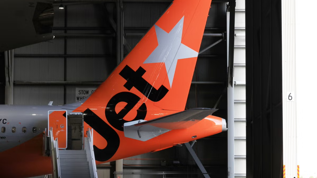 إحباط محاولة صعود صبي مسلح إلى طائرة في أستراليا (فيديو)