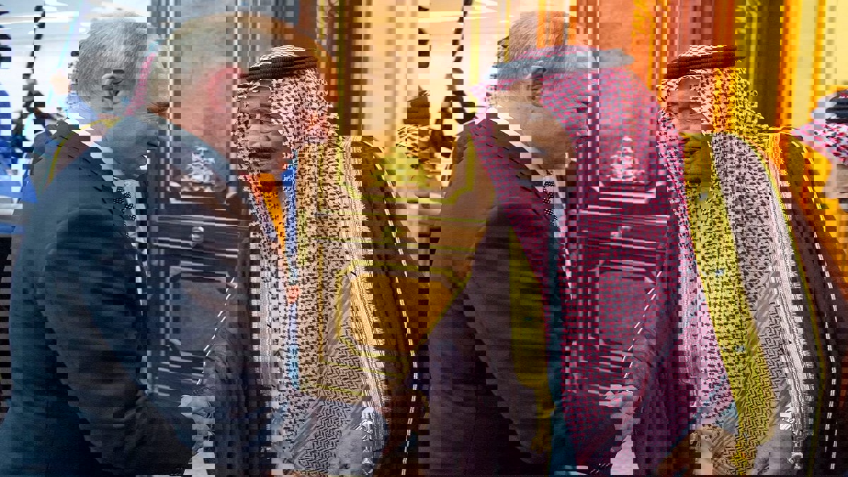 بالفيديو والصور.. الرئيس الروسي فلاديمير بوتين يبدأ زيارة رسمية للسعودية